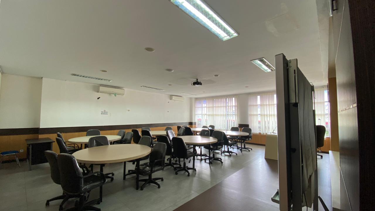 Foto RUANG KELAS 3-II
