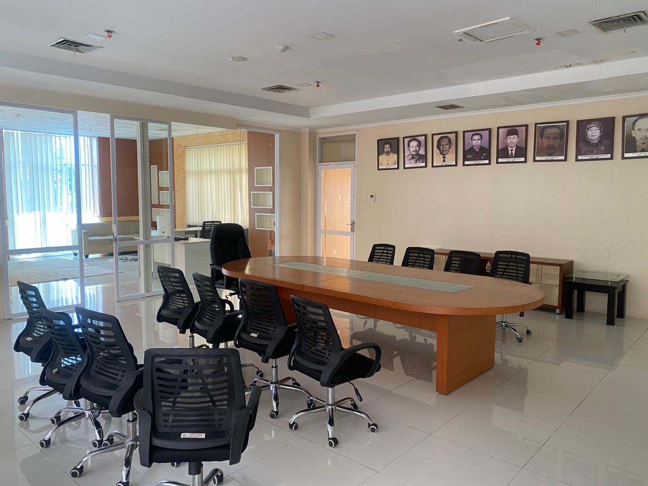 RUANG RAPAT LANTAI 4